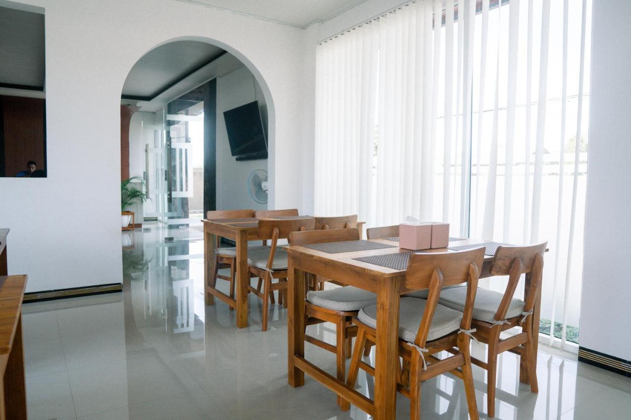 Christika Homestay Лабуан Баджо Екстериор снимка