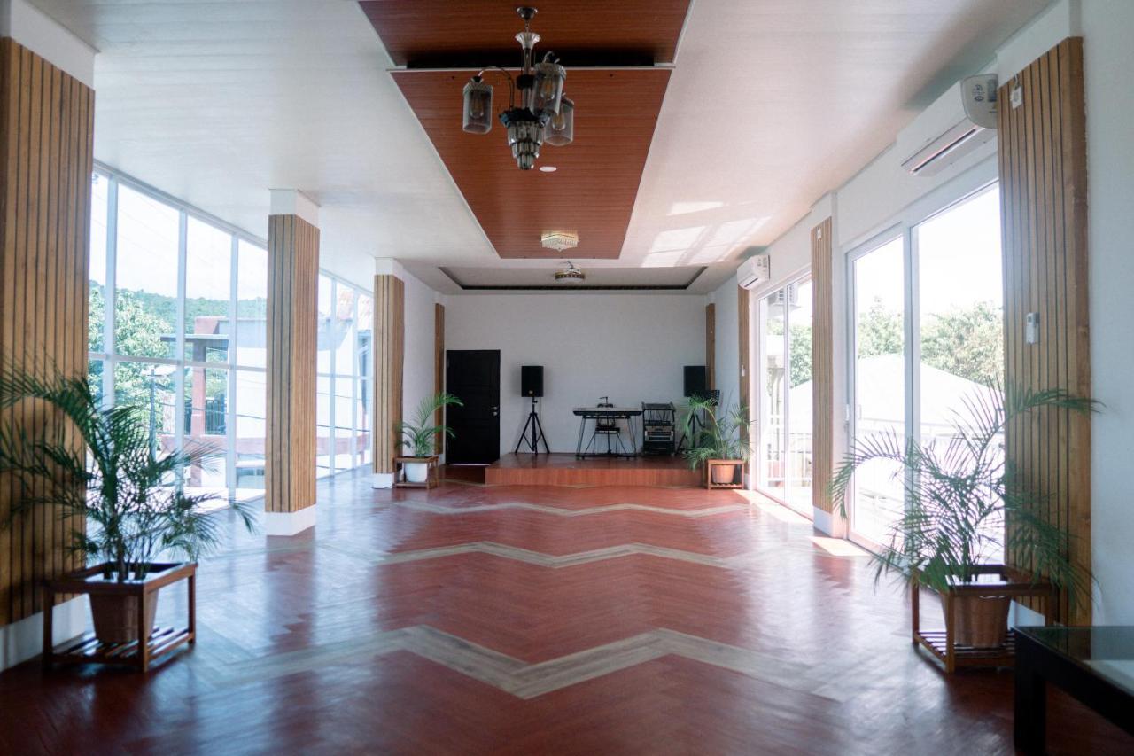 Christika Homestay Лабуан Баджо Екстериор снимка